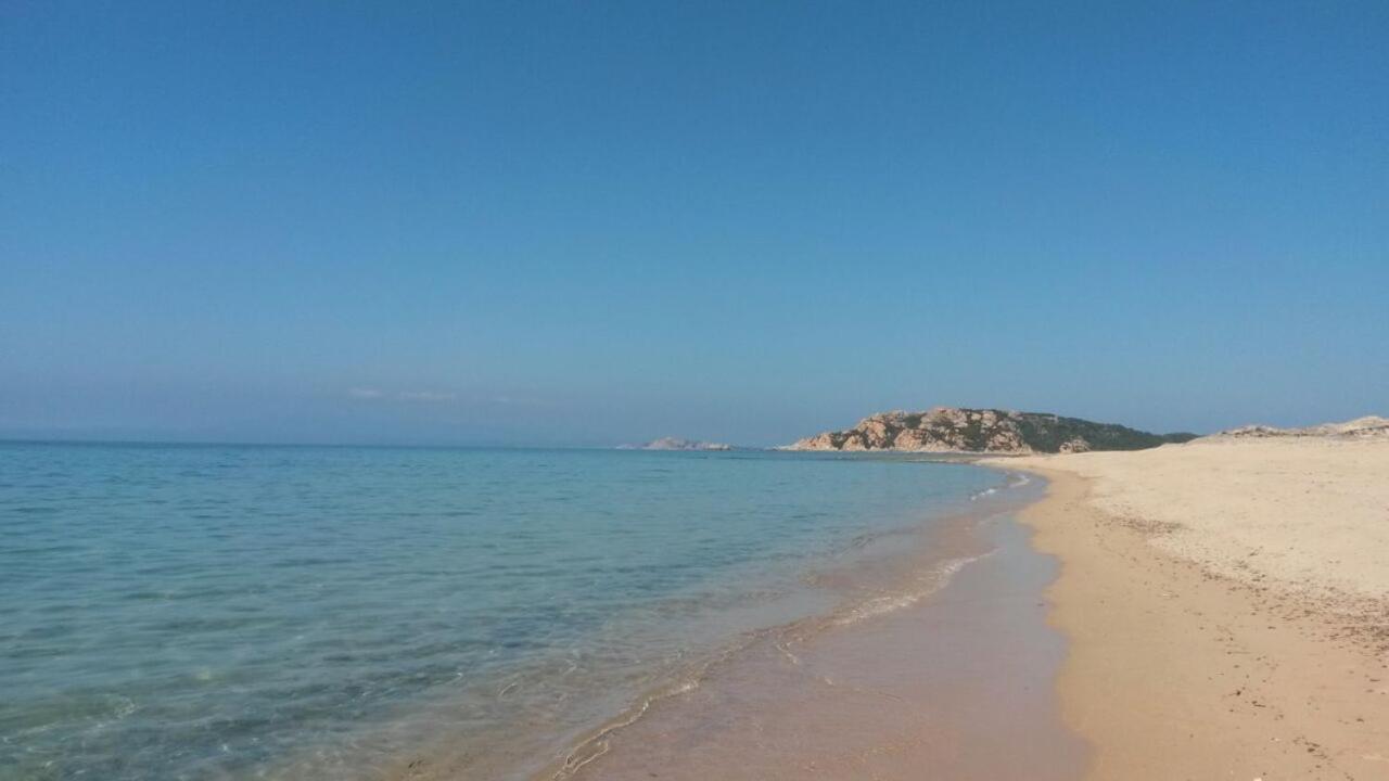 Agriturismo Gli Olivastri -Appartamento Bel Vedere Con Piscina ,Solarium E Vista Mare,Climatizzatore ,Wifi Aglientu Ngoại thất bức ảnh